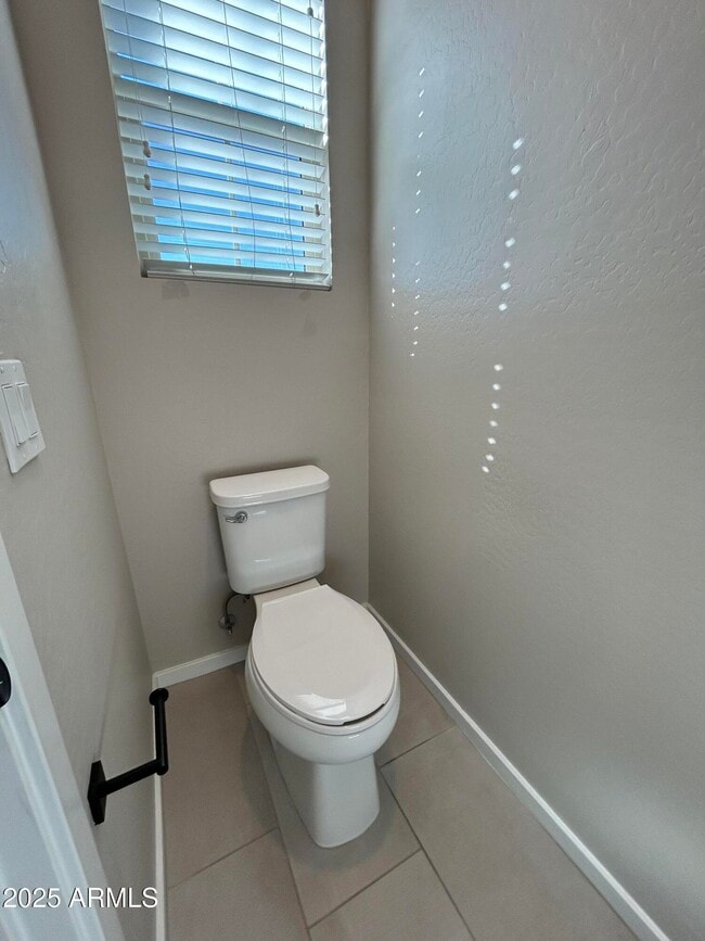 Building Photo - 740 E Lark St