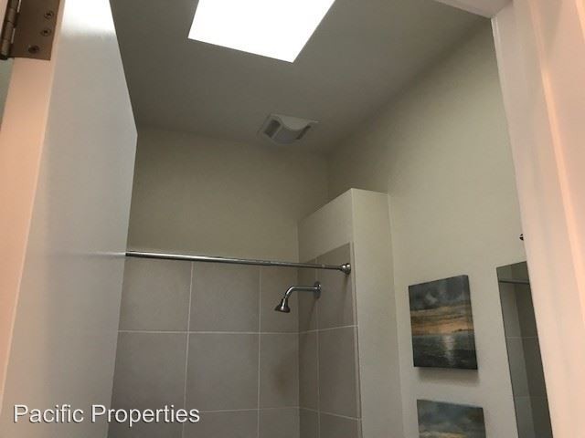 Building Photo - 2 br, 2.5 bath Apartment - 103 G Street
