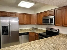 Building Photo - 1597 Thrush Ter