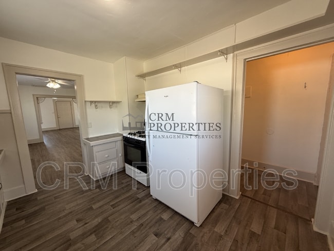 Building Photo - 811 N Webster St