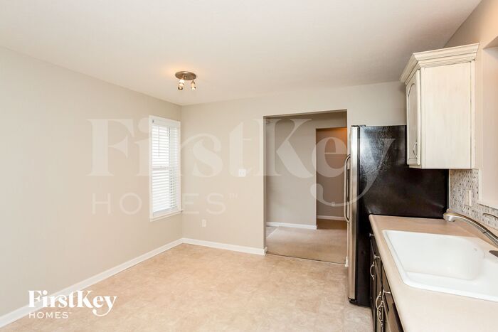 Building Photo - 12730 Old Pond Rd