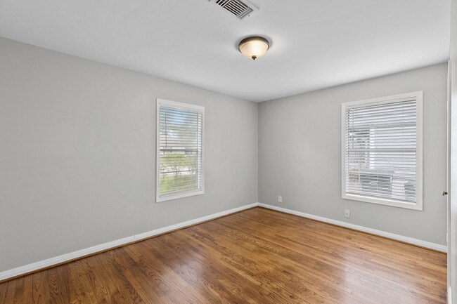 Building Photo - 3606 Wentworth St