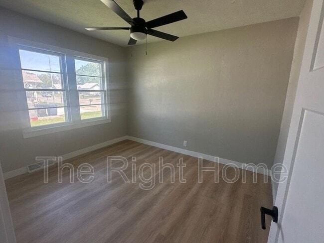 Building Photo - 4525 N 70th St
