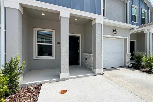 Building Photo - 2607 Skyline Lp