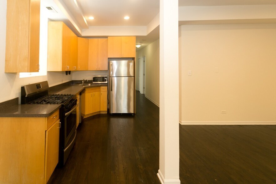 Building Photo - 2112 N Campbell Ave