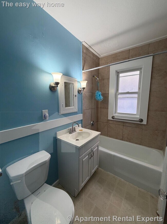 Building Photo - 41 Michigan Ave