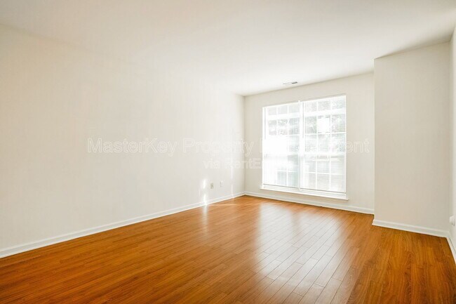 Building Photo - 2611 Ivory Run Way