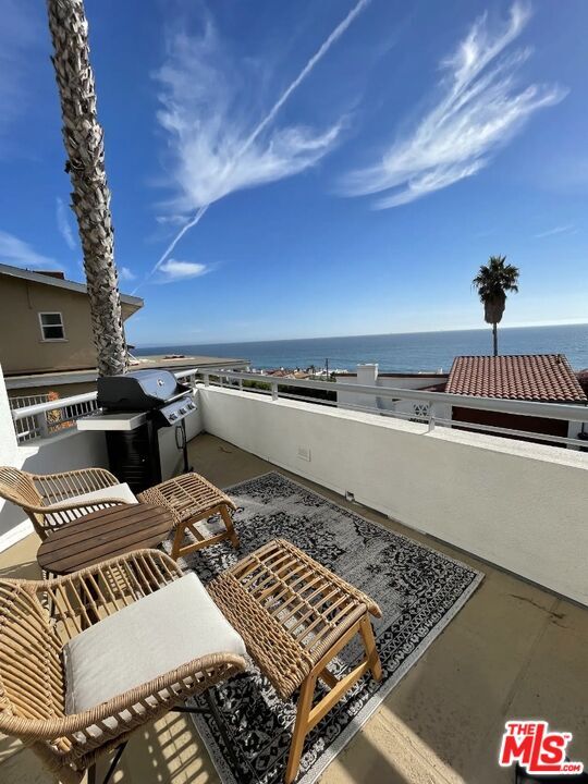 Building Photo - 21349 Rambla Vista