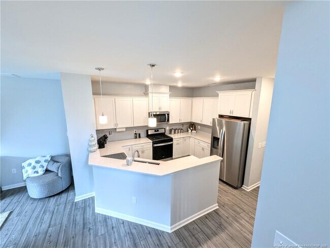 Building Photo - 5723 Kalamata Dr