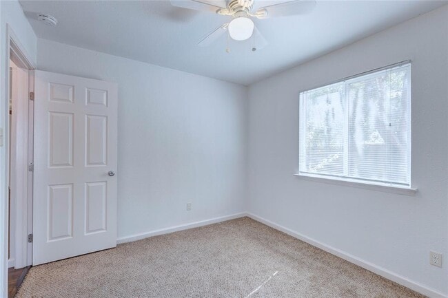 Building Photo - 2705 Nordham Dr