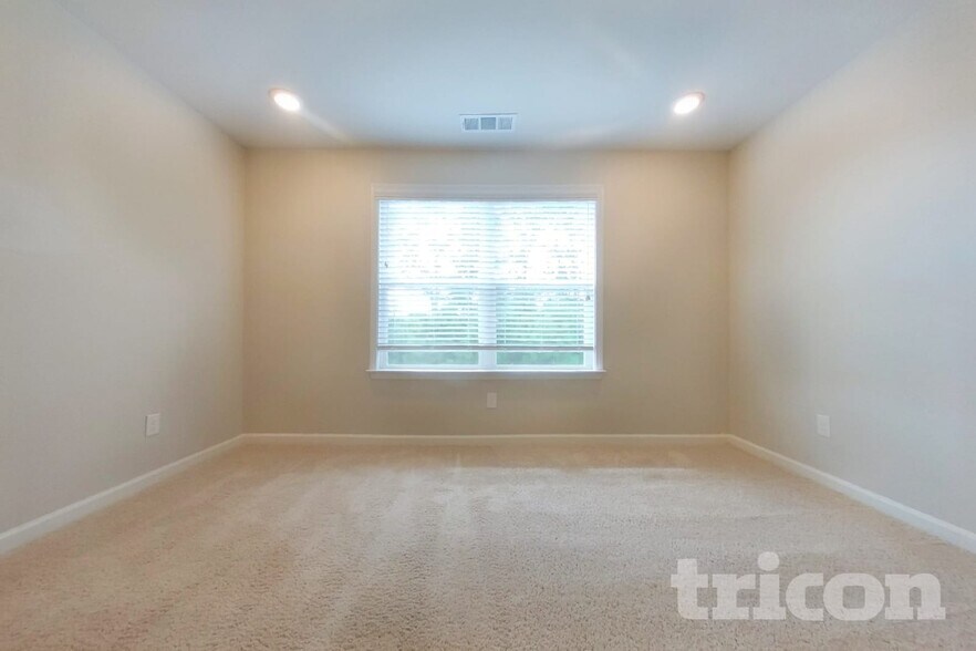 Building Photo - 80 Leyland Ct