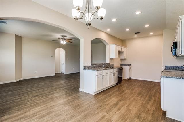 Building Photo - 1598 Portofino Dr