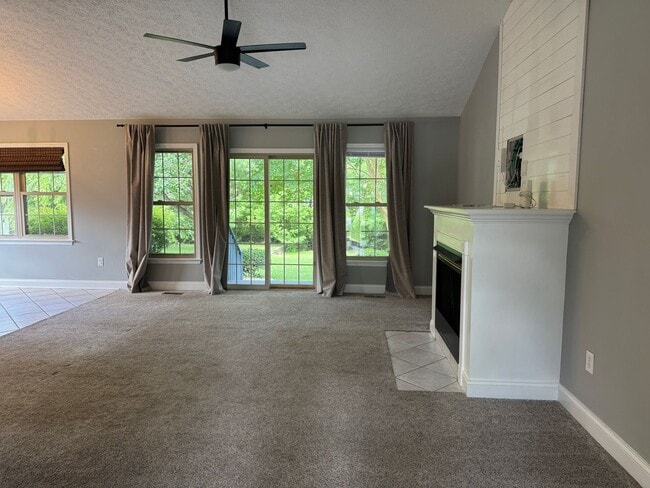 Building Photo - 105 Owls Nest Ct