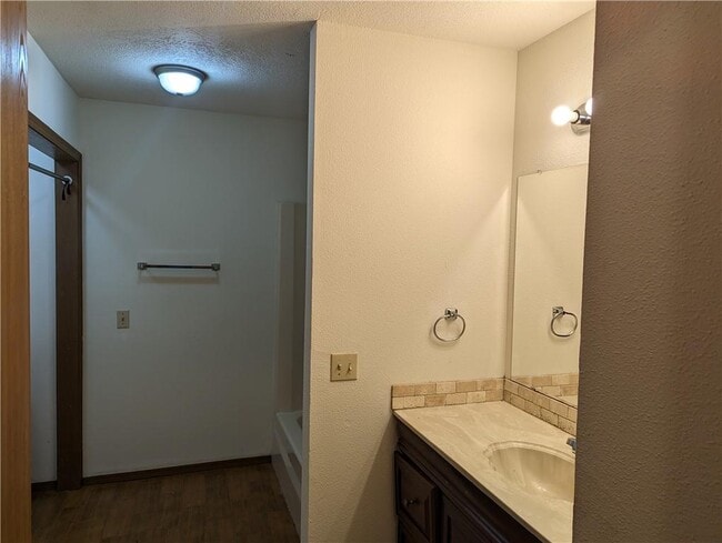 Building Photo - 2863 Kasey Ave
