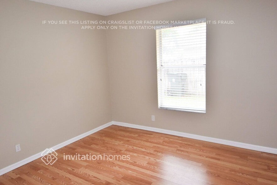 Building Photo - 2634 Yarmouth Dr
