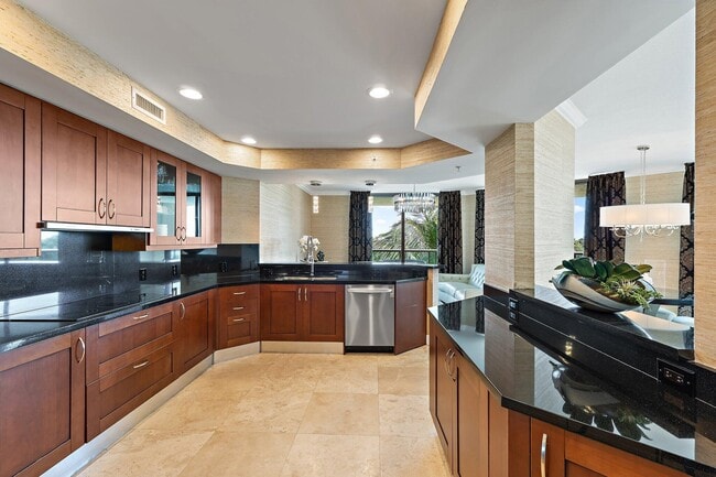 Building Photo - 3630 Gardens Pkwy