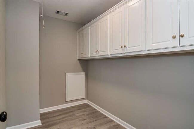 Building Photo - 124 Palmer Ct