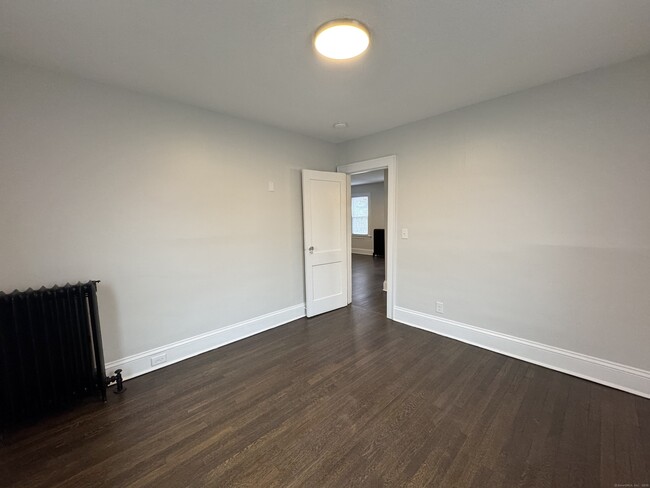 Building Photo - 31 Nesbit Ave