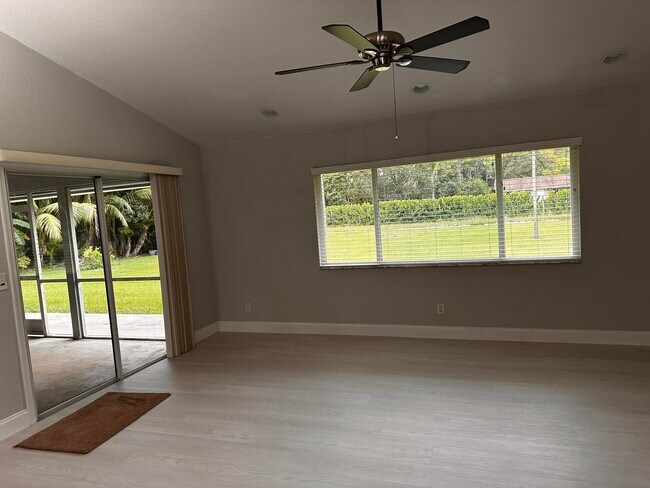 Building Photo - 13576 48th Ct N
