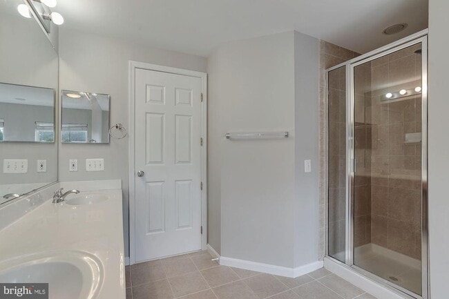 Building Photo - 211 Medlock Ln