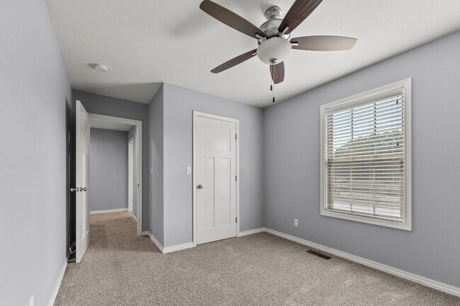 Building Photo - 1/2 OFF 1ST MONTHS RENT!!! NEW LUXURY 3 BED 2.5 BATH TOWNHOUSE!!!