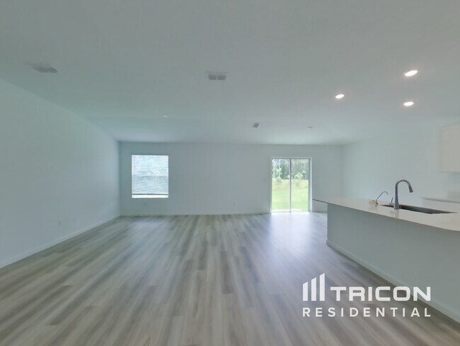 Building Photo - 10734 Lishwood Wy