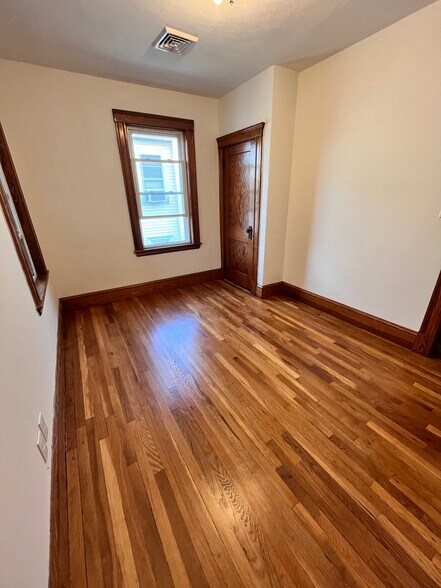 Bedroom 1 - 75 Bow St