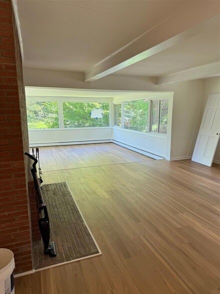 Building Photo - 135 Worthington Rd