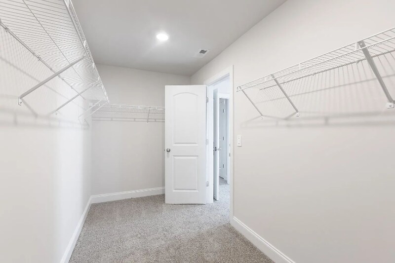 Building Photo - 1718 Tahoma Dr