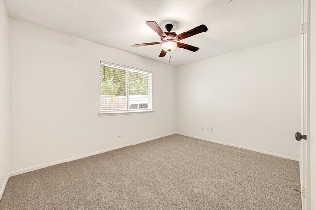 Building Photo - 4826 Gypsy Forest Dr