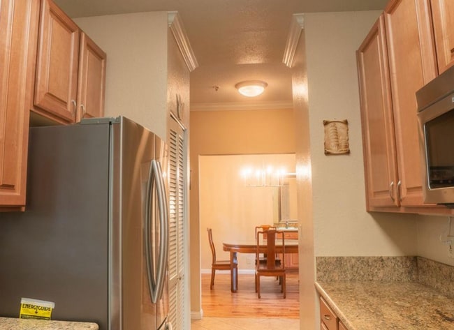 Building Photo - Charming 2 Bed, 2 Bath Condo in Santa Clara