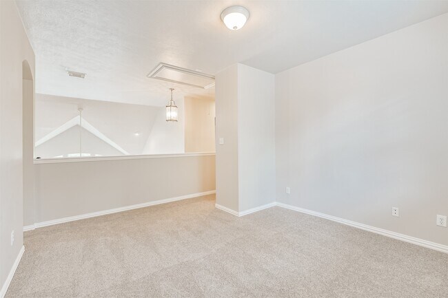 Building Photo - 6 Cordella Pl