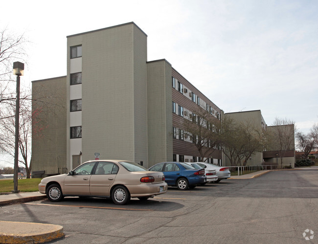 Building Photo - John Paul Apartments