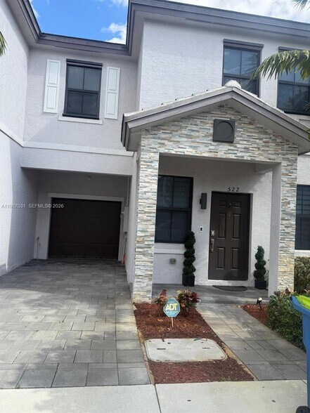 Building Photo - 522 SW 19th Way