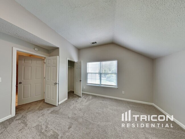 Building Photo - 2605 Thunder Basin Way