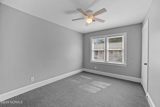 Building Photo - 1309 Willow St