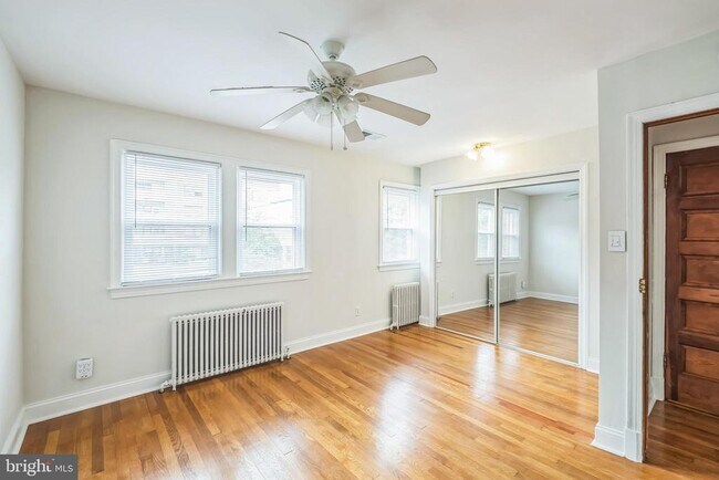 Building Photo - 1407 K St SE