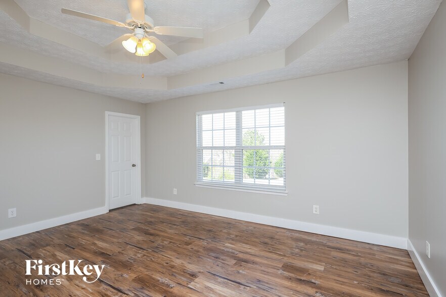 Building Photo - 4501 Waterman Dr