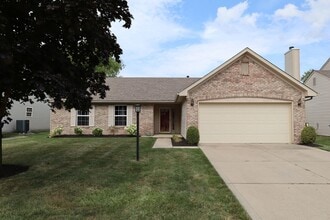 Building Photo - 3 Bedroom Fishers Rambler!