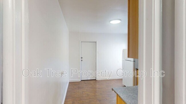 Building Photo - 22815 Grand St