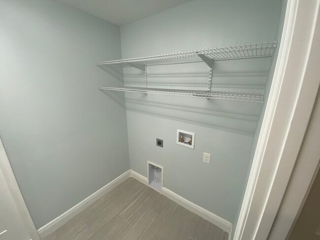 Building Photo - Beautiful, Newer Constructed, Unfurnished, Family Friendly, ANNUAL LEASE In Summerfield