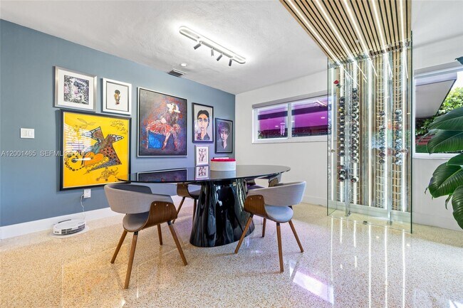 Building Photo - 2121 Red Rd