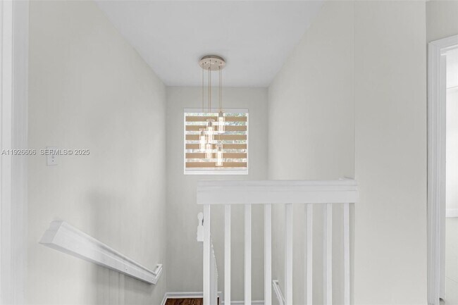 Building Photo - 17542 SW 139th Ct