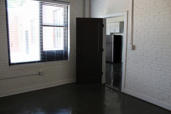 Building Photo - Culpeper Lofts - Building B