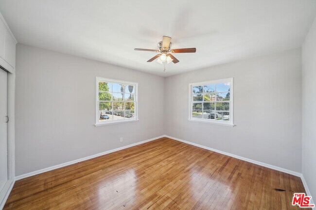 Building Photo - 5301 Vantage Ave