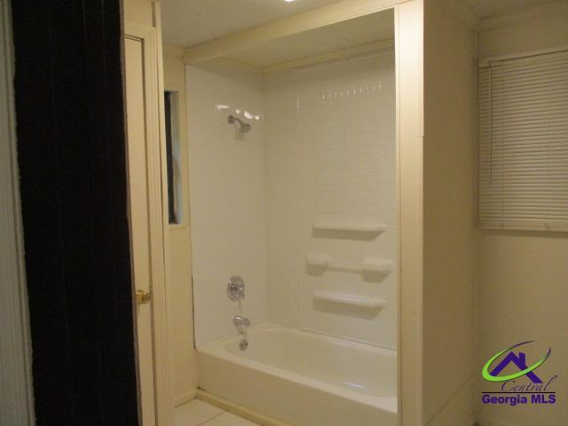 Building Photo - 202 3rd St