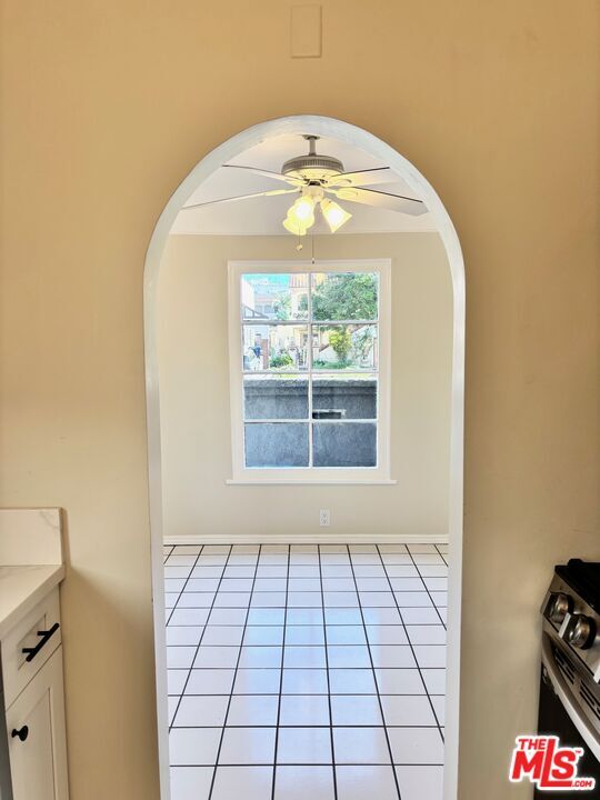 Building Photo - 1075 S Ogden Dr