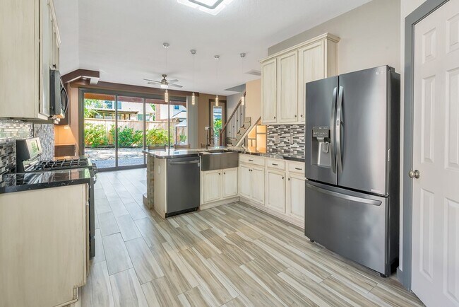 Building Photo - 18 N Star Ridge Cir