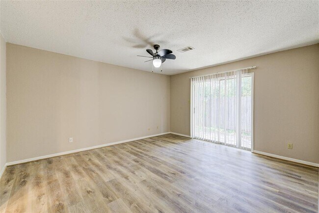 Building Photo - 1710 Bodart Ct