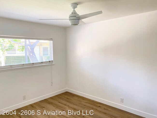 Building Photo - 2604-2606 S Aviation Blvd